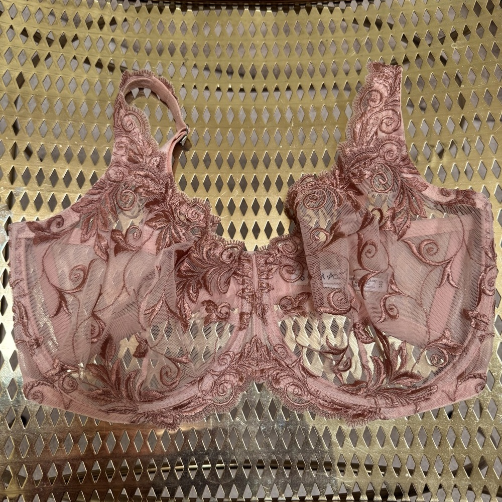 NWOT Soma sensuous lace unlined 34G